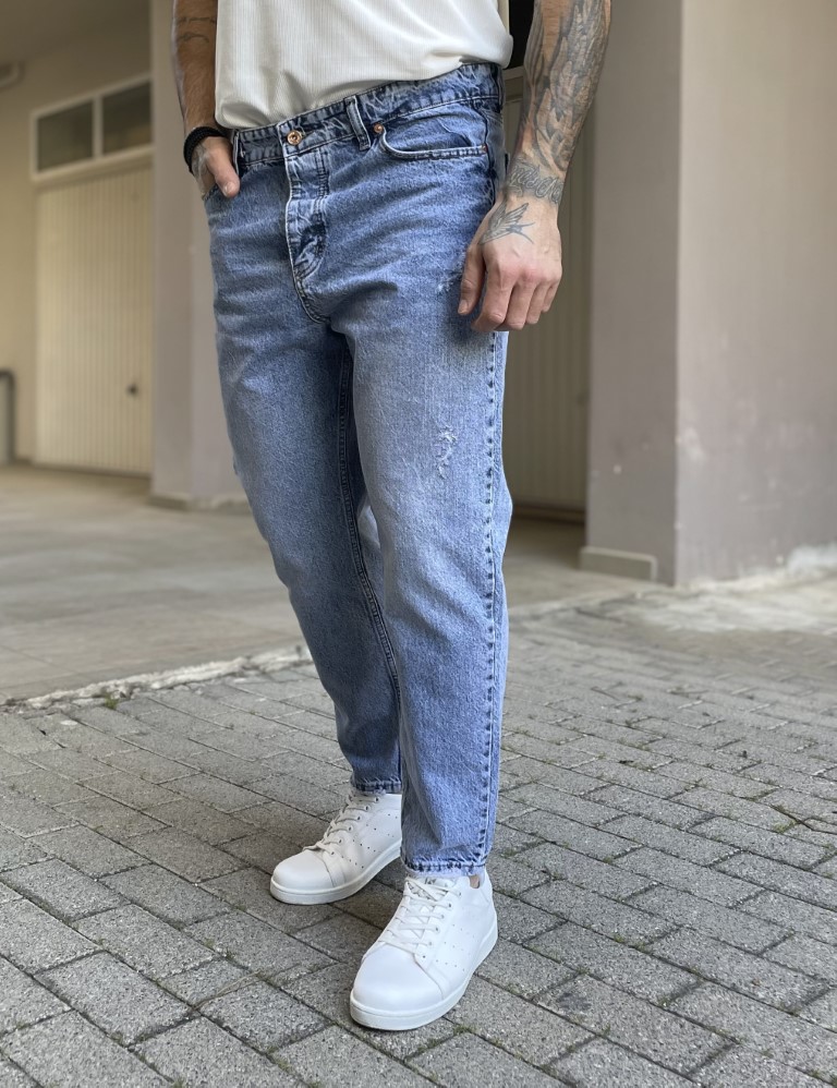 Ανδρικό μπλε loose τζιν ξεβαμμένο πεντάτσεπο με φθορές και κουμπιά 2477 φωτογραφία